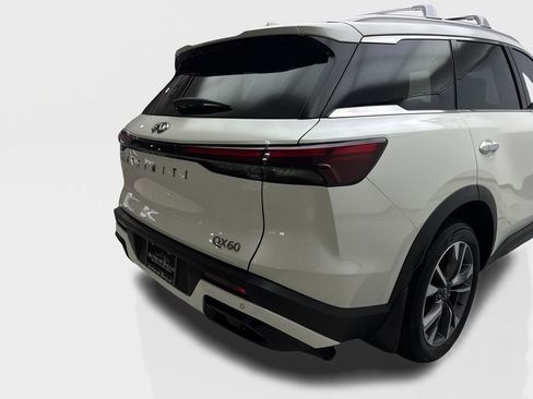 Used 2024 INFINITI QX60 Luxe image 18