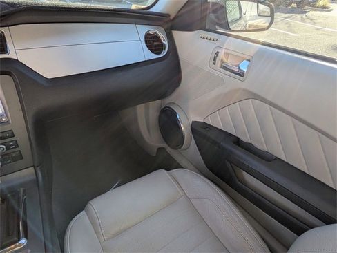 Used 2011 Ford Mustang Premium w/ Electronics Pkg image 15