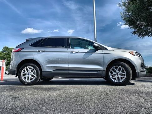 Used 2021 Ford Edge SEL w/ Convenience Package AWD/4WD image 9