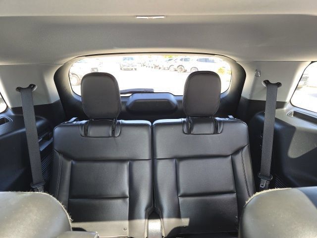 Used 2023 Ford Explorer XLT w/ Equipment Group 202A AWD/4WD image 16