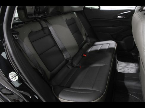 Certified 2024 Chevrolet Trax ACTIV w/ Driver Confidence Package FWD image 16