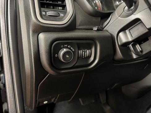 Used 2019 RAM 3500 Tradesman image 17