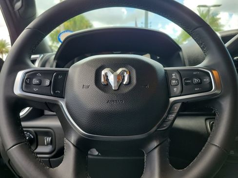 Used 2025 RAM 2500 Big Horn AWD/4WD image 15