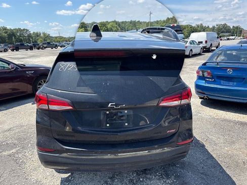 Used 2022 Chevrolet Equinox RS w/ Infotainment Package AWD/4WD image 7
