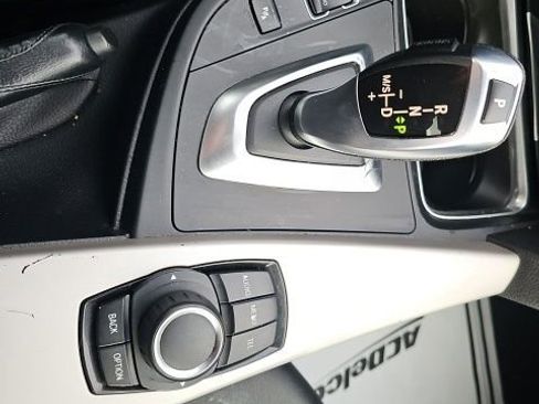 Used 2015 BMW 320i Sedan image 39