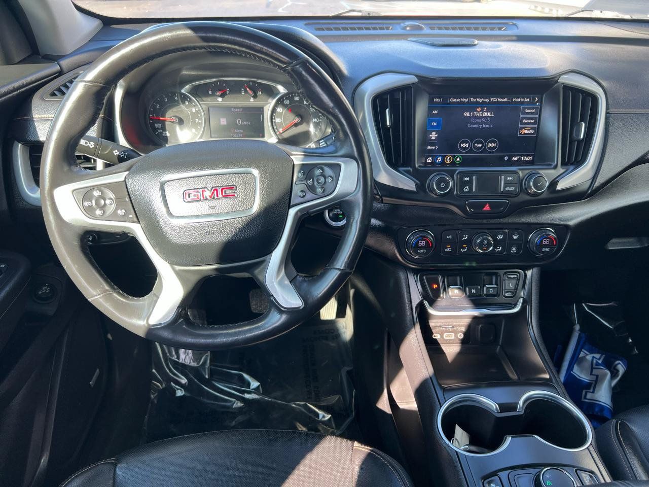Used 2019 GMC Terrain SLT w/ Preferred Package FWD image 16