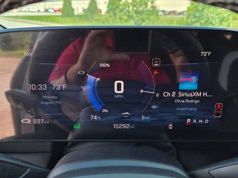 Used 2024 Chevrolet Blazer EV LT AWD/4WD image 23
