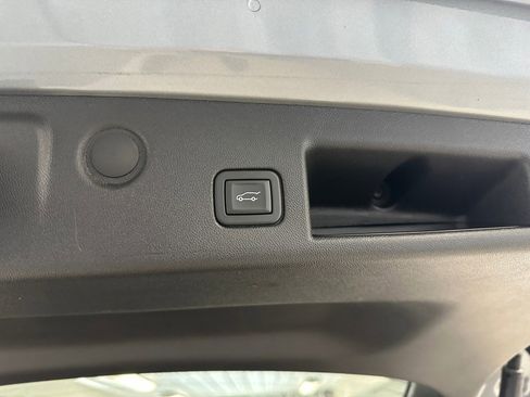 Certified 2024 Chevrolet Equinox LT w/ LPO, Floor Liner Package image 23