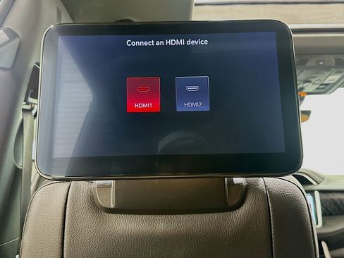 Used 2023 GMC Yukon Denali w/ Denali Reserve Package AWD/4WD image 27