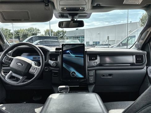 Used 2024 Ford F150 Lightning Flash image 10