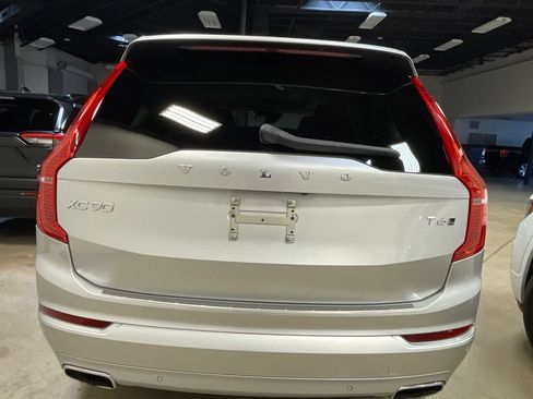 Used 2019 Volvo XC90 T6 Momentum w/ Advanced Package AWD/4WD image 4