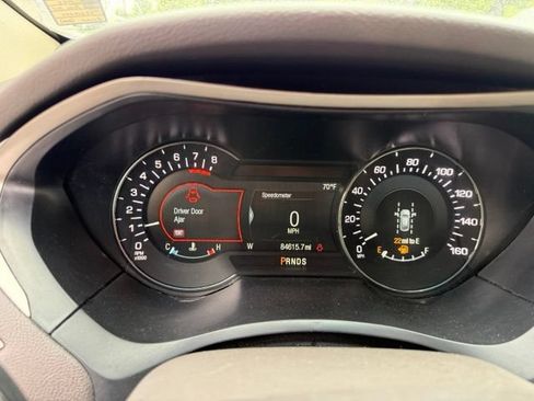 Used 2019 Lincoln MKZ Reserve w/ Luxury Package AWD/4WD image 11