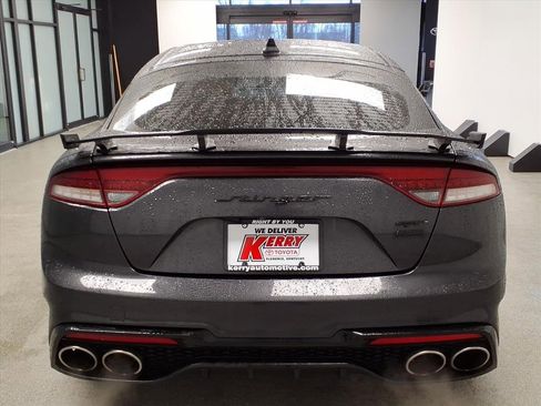 Used 2022 Kia Stinger GT1 image 4