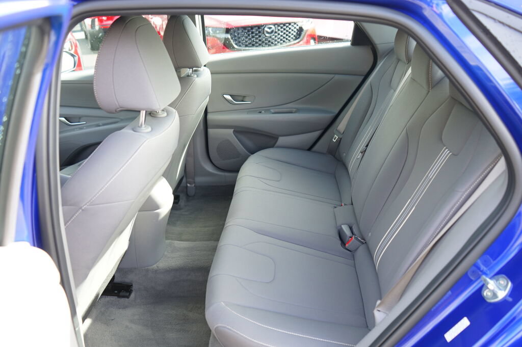 Certified 2023 Hyundai Elantra SEL FWD image 16