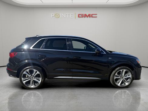 Used 2021 Audi Q3 2.0T Premium Plus w/ Premium Plus Package image 9