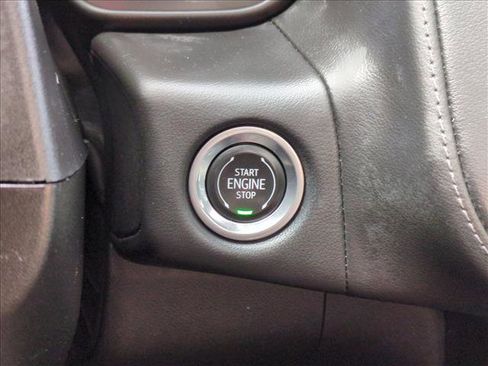 Used 2021 Chevrolet Tahoe High Country w/ Premium Package image 17