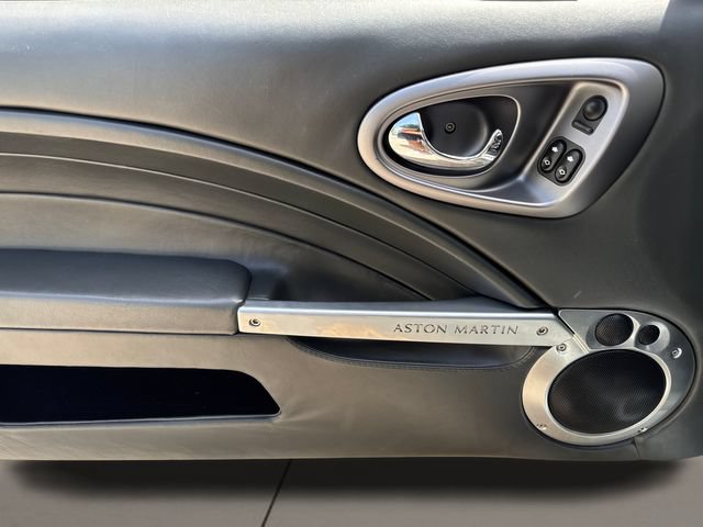 Used 2005 Aston Martin Vanquish S RWD image 12
