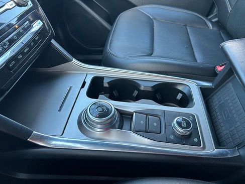 Used 2021 Ford Explorer Limited w/ Equipment Group 301A AWD/4WD image 23