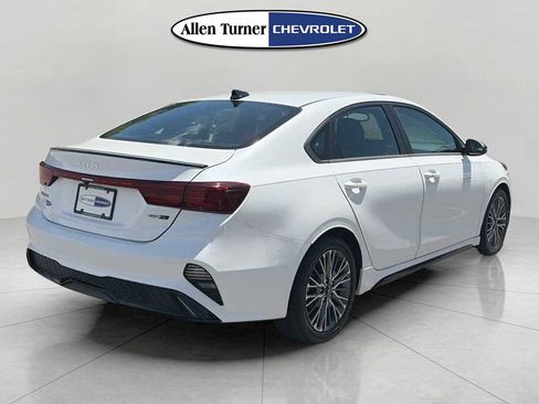 Used 2022 Kia Forte GT-Line FWD image 4