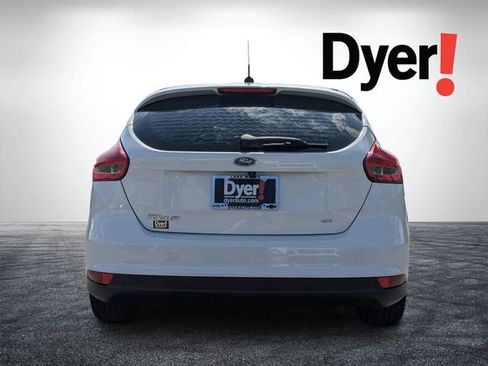 Used 2018 Ford Focus SE FWD image 5