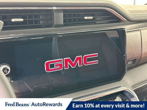 New 2025 GMC Sierra 2500 Denali Ultimate image 8