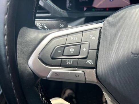 Used 2022 Volkswagen Taos SEL FWD image 26
