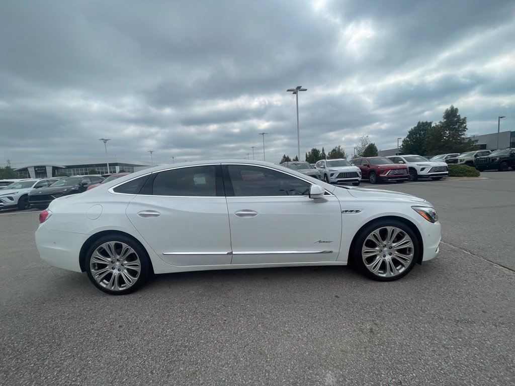 Used 2018 Buick LaCrosse Avenir w/ Driver Confidence Package #2 AWD/4WD image 5