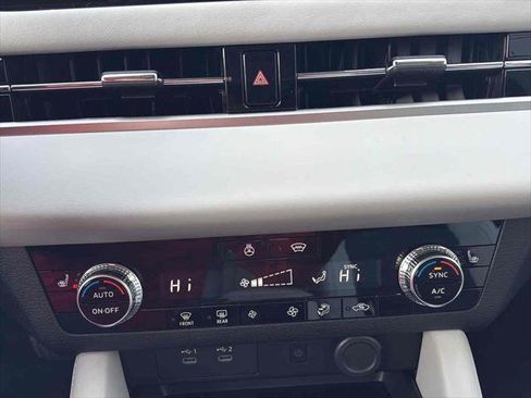 New 2026 Mitsubishi Outlander SE image 23