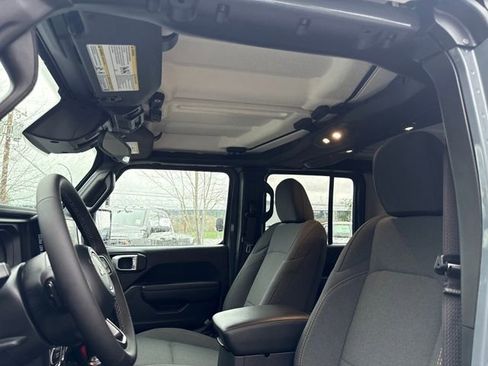 New 2026 Jeep Gladiator Sport image 27