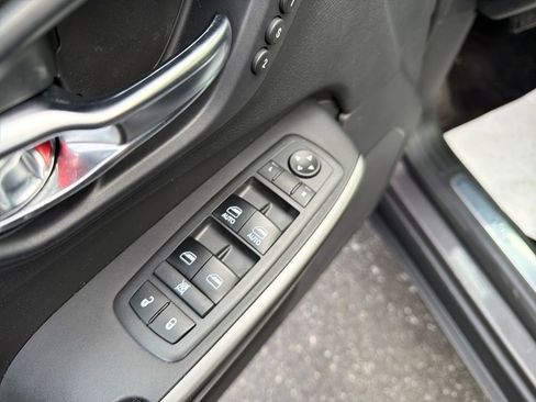 Certified 2019 Jeep Cherokee Limited image 14