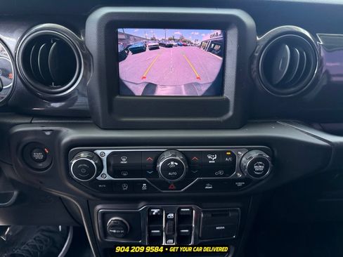 Used 2021 Jeep Wrangler Unlimited Sport AWD/4WD image 24