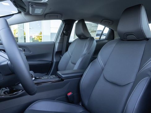 New 2026 Toyota Prius Plug-In Hybrid FWD image 8