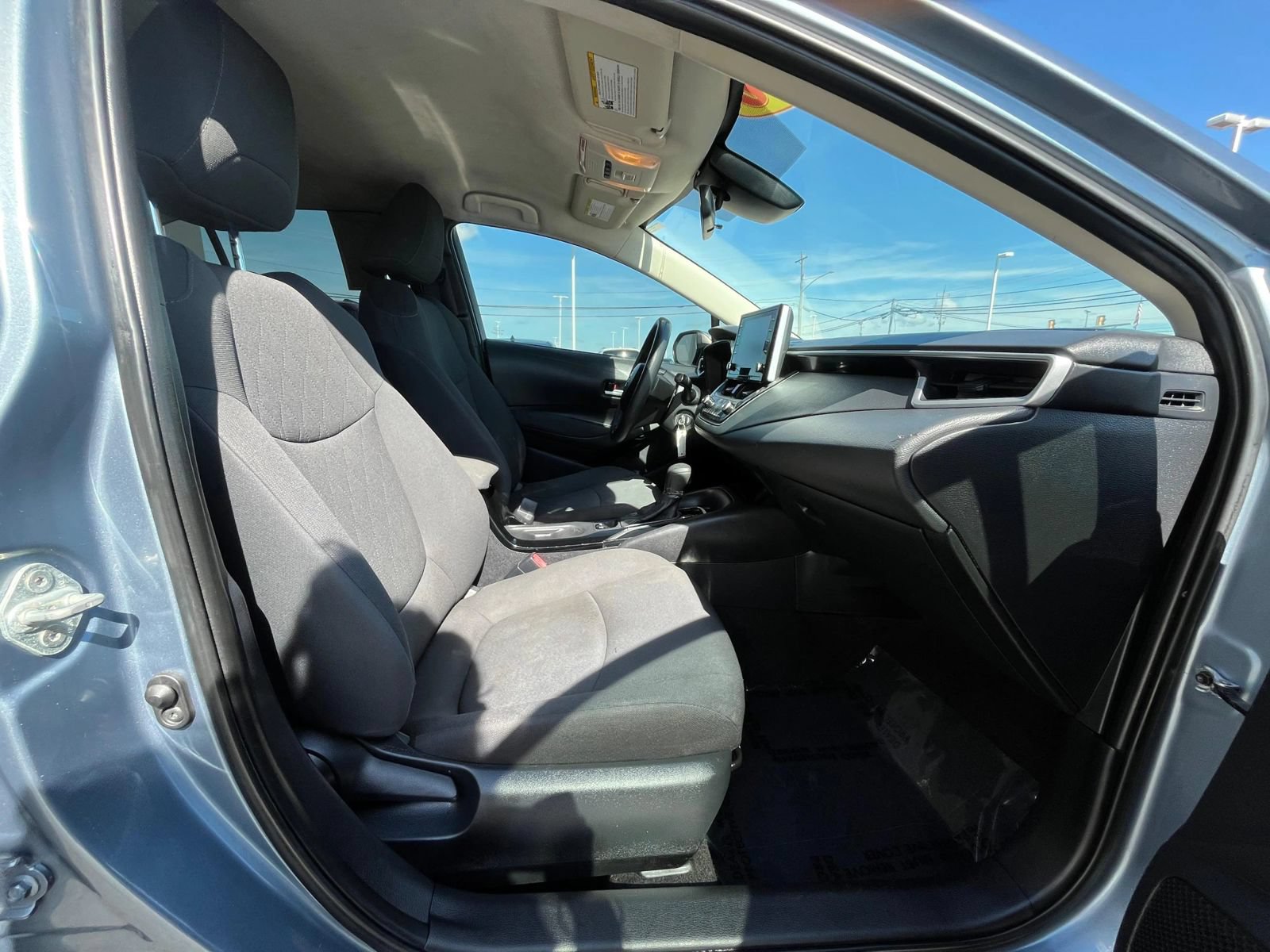 Used 2020 Toyota Corolla LE FWD image 22