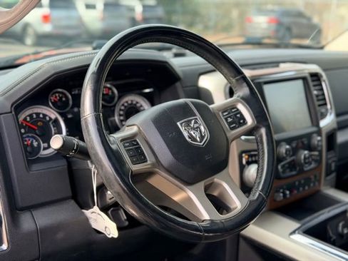 Used 2015 RAM 1500 Laramie w/ Convenience Group image 8