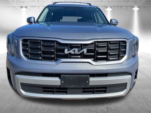 Used 2025 Kia Telluride S image 14
