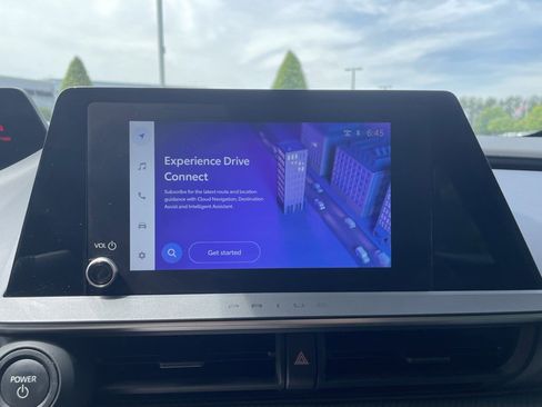 Used 2024 Toyota Prius XLE FWD image 25