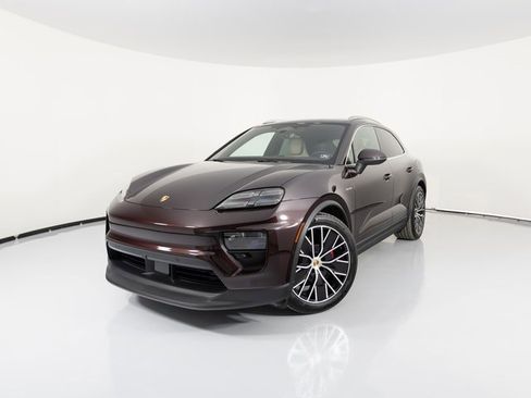 New 2025 Porsche Macan 4S Electric image 1