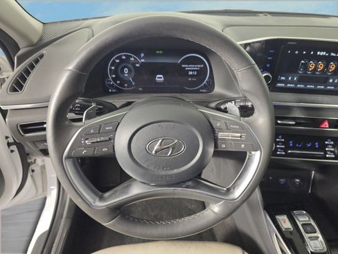 Used 2022 Hyundai Sonata Limited image 14
