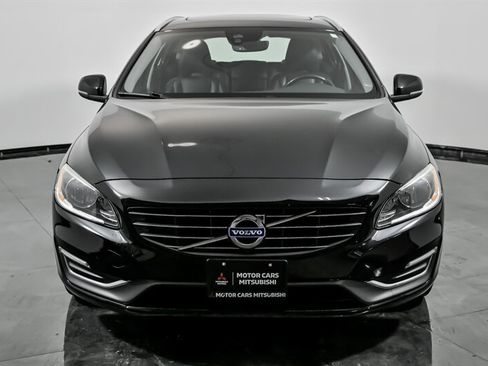 Used 2015 Volvo V60 T5 Premier image 4