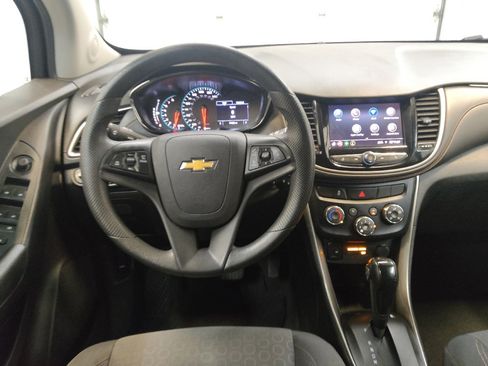 Used 2020 Chevrolet Trax LS w/ Tint and Cruise Package AWD/4WD image 22