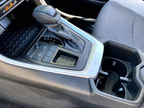 Used 2025 Toyota RAV4 XLE image 15