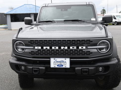 Used 2025 Ford Bronco Badlands image 13