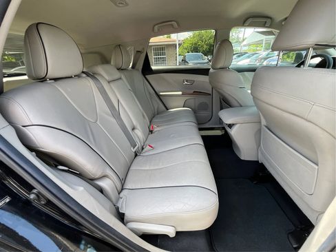 Used 2012 Toyota Venza XLE AWD/4WD image 23