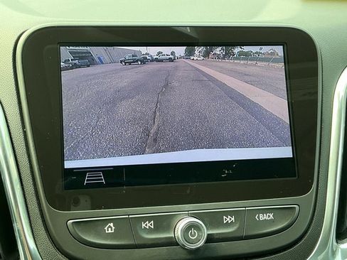 Used 2020 Chevrolet Equinox Premier AWD/4WD image 19