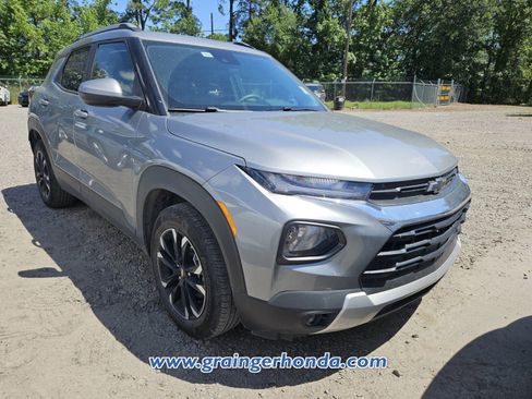 Used 2023 Chevrolet TrailBlazer LT FWD image 4