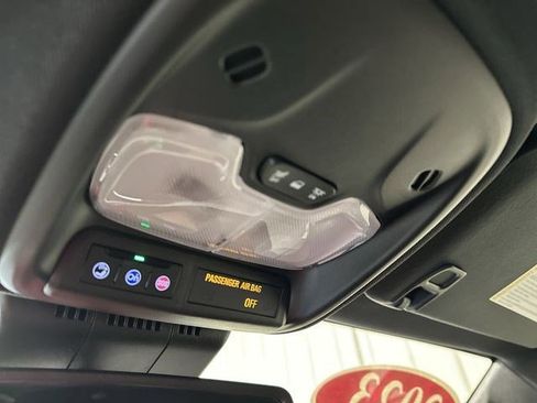 Used 2023 Chevrolet Colorado Z71 w/ Z71 Convenience Package 2 image 23