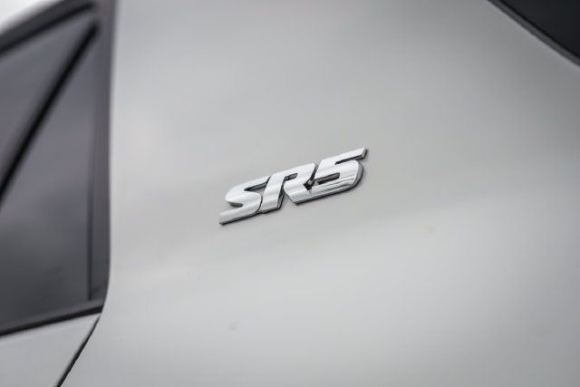 Used 2021 Toyota 4Runner SR5 Premium w/ Moonroof Package AWD/4WD image 20