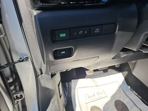 Used 2023 Nissan Sentra SV image 17