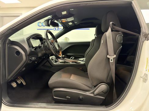 Used 2021 Dodge Challenger R/T Scat Pack RWD image 9