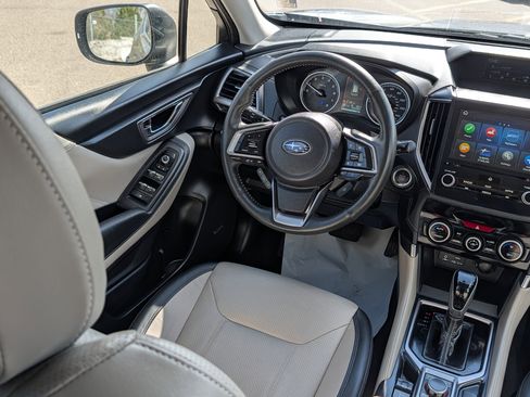 Used 2023 Subaru Forester Limited w/ Popular Package #3 image 9